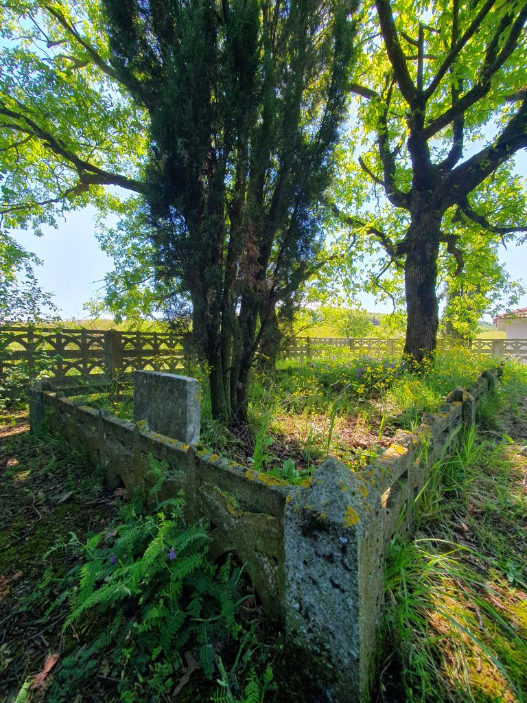 Dokuzlar Dede Turbesi 5a 768x1024