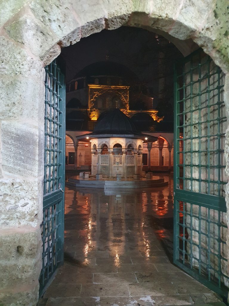 Pertev Mehmed Pasa Yeni Cuma Cami 5b 768x1024