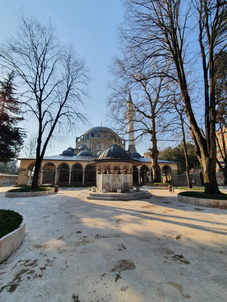 Pertev Mehmed Pasa Yeni Cuma Cami 8a 768x1024