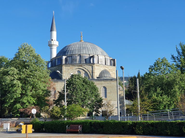 Pertev Mehmed Pasa Yeni Cuma Cami 9 768x576