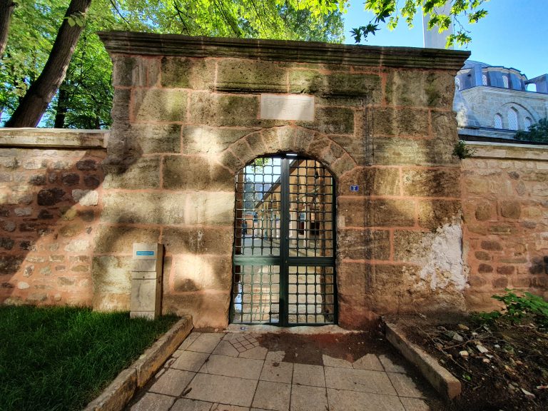 Yeni Cuma Cami 11 768x576
