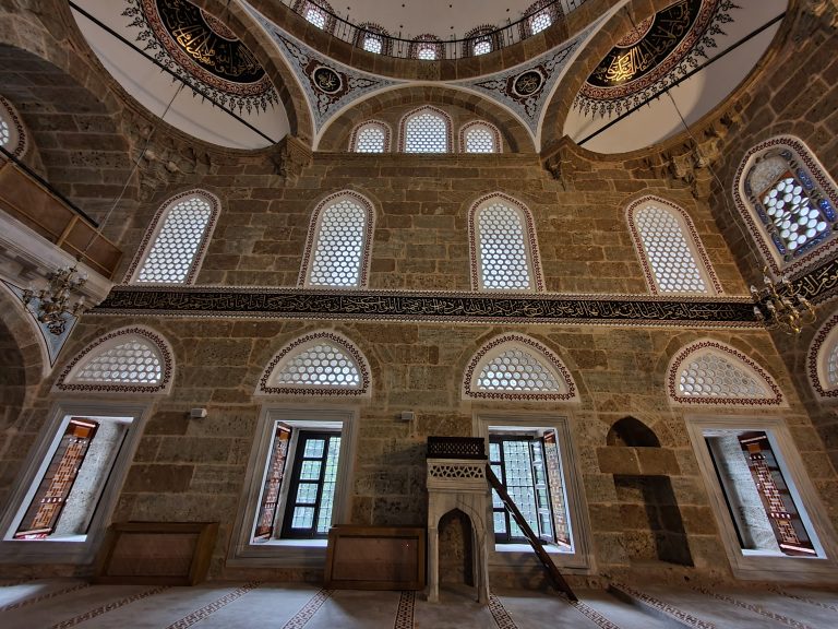 Yeni Cuma Cami 19 768x576